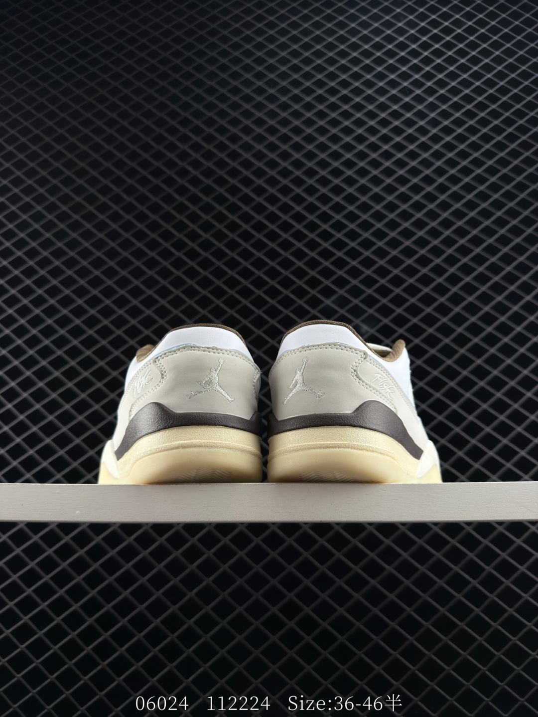 Air Jordan 4 Retro Flight Court